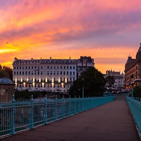 Bike & Boot - Leisure For Now 4* Scarborough